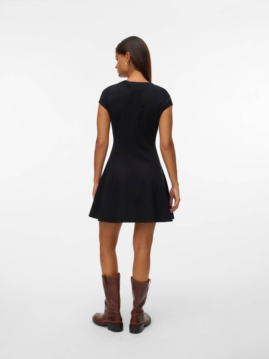 VMJAZLYN Short Dress - Black - VERO MODA & VILA Bergvik